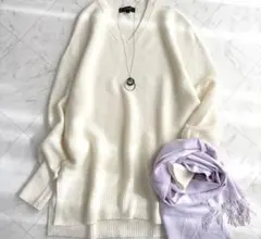 【アンタイトル】Vネックニット　洗える　シルク　カシミヤ　スリット　白　24AW