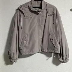 マジェスティックレゴン　マルチwayショートブルゾン　グレー