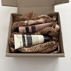 Aesop イソップ　スクラブクレンザー　ハンドクリーム　2点セットのサムネイル