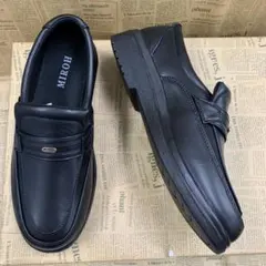 Item thumbnail for item 1daf1cc7-37d5-4d32-befc-e5caeeb602c0