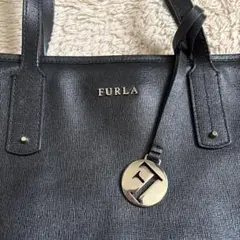 【美品】FURLA フルラ　ブラック 黒　トートバッグ　ビジネスバック　ロゴあり