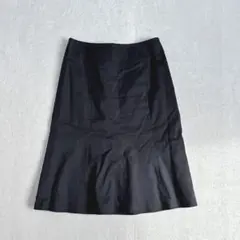 t119【ミッシェルクラン】ひざ丈タイトスカート　オケージョン　シンプルのサムネイル