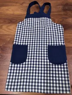 ネイビーとホワイトのチェック柄エプロン　150