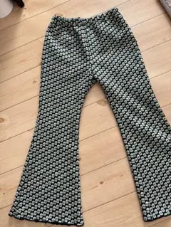 フレアパンツ 黒と緑の花柄 100cm LOWRYSFARMキッズ