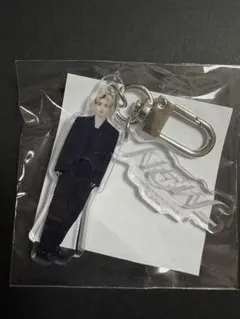 SEVENTEEN NEW カプセルトイ　エスクプス アクリルキーホルダー