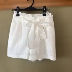 新品タグ付きショートパンツのサムネイル