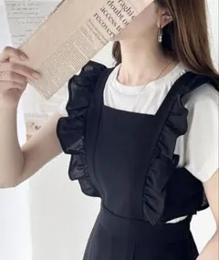 大人可愛い。袖フリルオールインワンのサムネイル