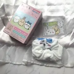 ✔️新品未使用など【ちいかわ】3個セット　パズル&シュシュ&カード