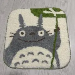 トトロデザイン 椅子（注）ボア生地を使用している為、抜け毛が発生します。 明日まで！【新品未使用・タグ付き】となりのトトロ 大トトロ チェア