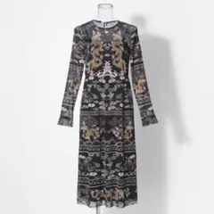 【新品】VIVIENNE TAM ロングワンピースのサムネイル