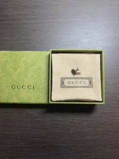 GUCCI 装飾 フラワー 花 フープ ピアス リング - メルカリ
