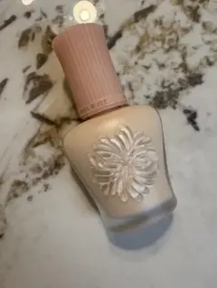 ポール&ジョー　モイスチュアライジングファンデーションプライマー 01