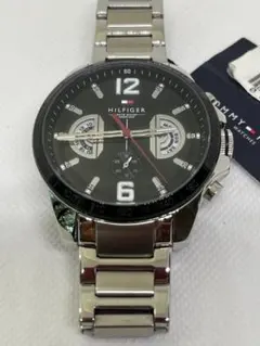 美品TOMMY HILFIGER トミーヒルフィガー　1791472　腕時計のサムネイル