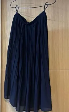 ネイビー プリーツ　ロングスカート　Mサイズ