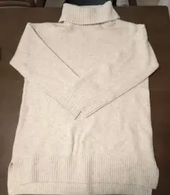 UNIQLO スフレヤーンタートルネックチュニック Mサイズ オフホワイト