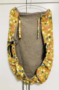 ⭐︎ハンドメイド品⭐︎ 抱っこ紐用 防寒ケープ ボア素材 イエロー ドット柄