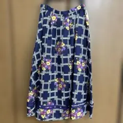 lily brown フレアスカート　花柄　紫のサムネイル