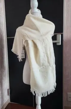 定価2625円新品タグ付きINGNIイング オフホワイト ストール フリンジ付き