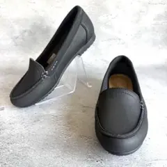 美品　crocs クロックス　ローファー　ラバーフラットシューズ　ブラックのサムネイル