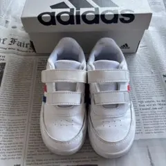 adidas キッズスニーカー 16.0