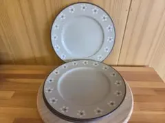 Item thumbnail for item 42f28f43-5b5a-410b-aab0-1a8124554ff9