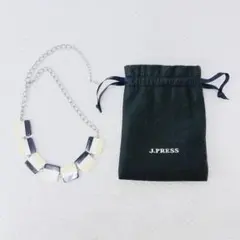 J.PRESS ジェイプレス モノトーンスクエアパーツ ネックレス 巾着付きのサムネイル