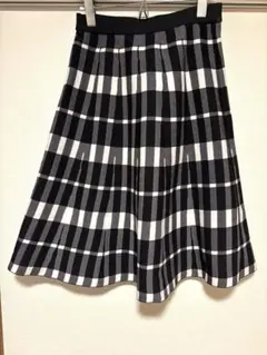 【美品】UNITED ARROWS FABRICA フレアスカート チェック軽量 2026年最新】UNITED ARROWS 柄：チェック レディース ひざ丈 フレア
