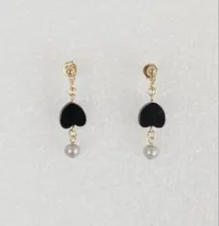 オニキスと天然パールピアス