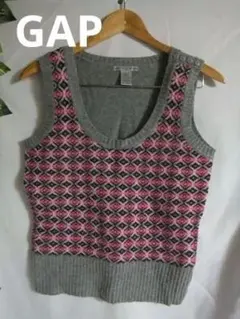 お値下　秋冬　GAP　ニットベスト　ピンク系×グレー　ヒッピー