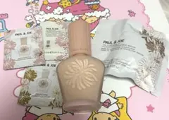 PAUL & JOE モイスチャライジング ファンデーション プライマー 01