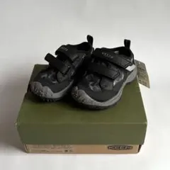 新品未使用 KEEN 12.5cmブラック/グレー スニーカー ベルクロ