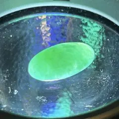 本翡翠 ヒスイ 天然 ジェダイト 4ct オーバル カボション