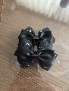 リボンの髪飾り　ハンドメイド作品　髪留め　女の子　黒
