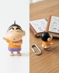 クレヨンしんちゃん キーホルダー ハワイアン アロハ