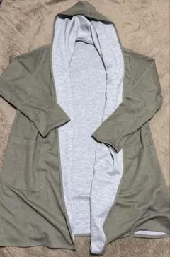 フード付き リバーシブルアウター