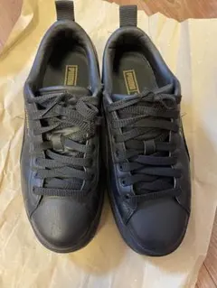 Puma ブラックレザー スニーカー
