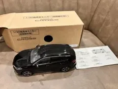 トヨタ カローラクロス 1/30 色見本ミニカー ブラックのサムネイル