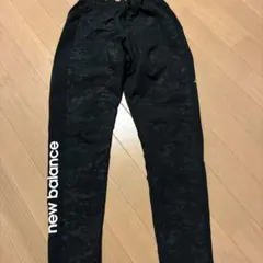 new balance ブラック ピステパンツ