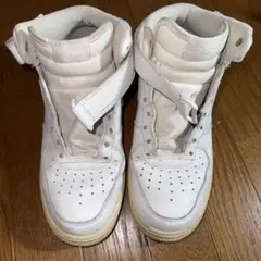NIKE AIR FORCE 1 MID ホワイト スニーカー