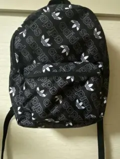 アディダスオリジナル　リュック