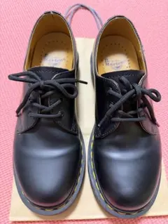 ドクターマーチン　3ホールシューズ