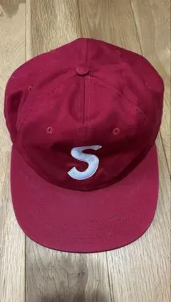 SUPREME 赤 Sロゴキャップ