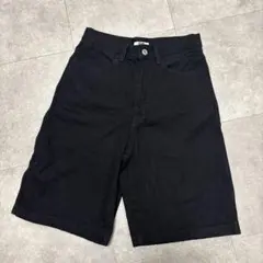 UNIQLO U ブラックデニム ハーフパンツ 63.5cm