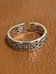 Item thumbnail for item 15ef7e82-e2bb-466f-9092-45bc856e354d