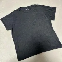 ダークグレー クルーネック Tシャツ