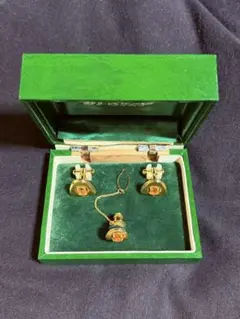 Item thumbnail for item 27c3e3d1-9ae1-4a1e-9375-c4fbf7712861