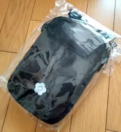 MARY QUANT ショルダーバッグ ブラック　ノベルティ