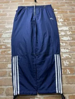 90s　adidas アディダス　ナイロンパンツ　ワンポイント　刺繍　国旗