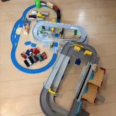 トミカ高速道路とトミカプラレールのサムネイル