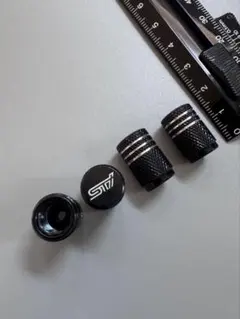 STI エアバルブキャップ　4個セット　メルカリ便発送　社外品のサムネイル